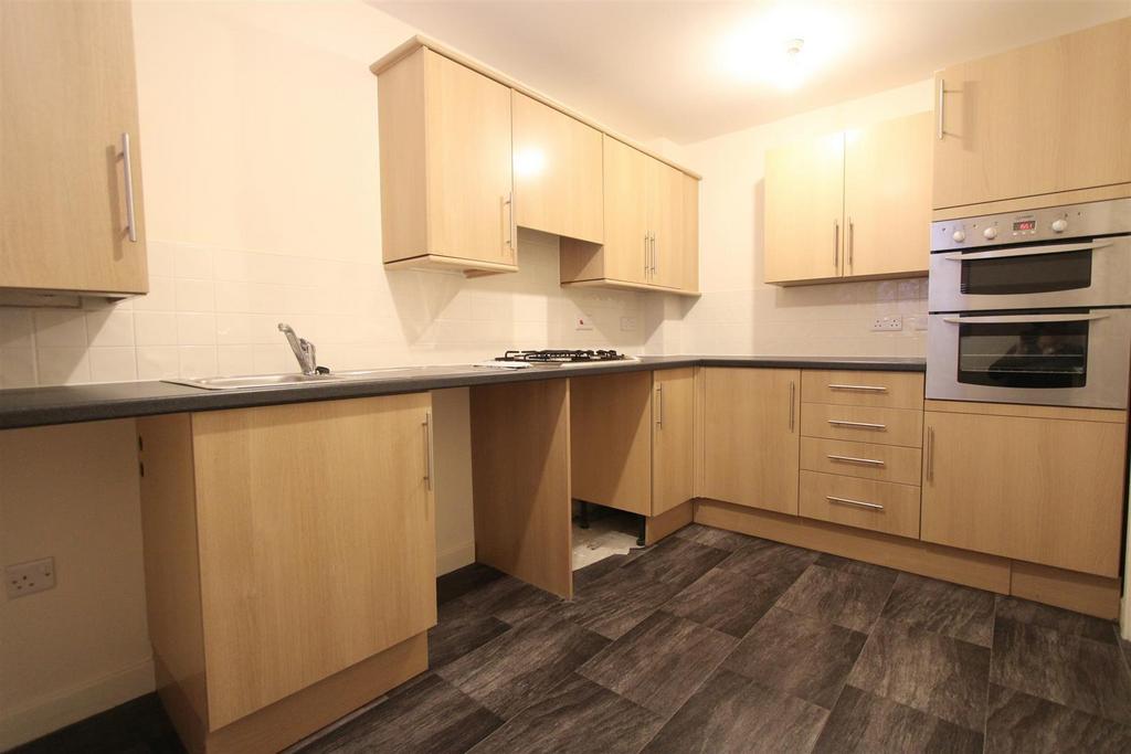 Prince Charles Avenue, Bowburn 2 bed terraced house £550 pcm (£127 pw)
