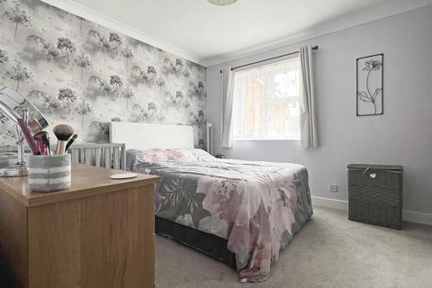 71 Ellen Way, Great Notley, Braintree, CM77 7XG