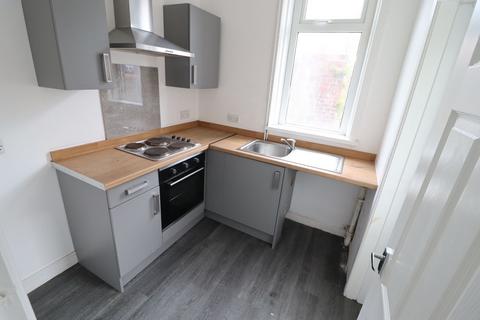 2 bedroom terraced house to rent, Herschell Street, Blackburn, BB2