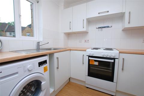 2 bedroom terraced house to rent, Cotts Wood Drive, Guildford, Surrey, GU4