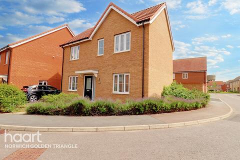 3 bedroom detached house for sale, Barbastelle Crescent, Hethersett