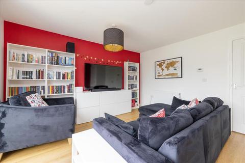 3 bedroom semi-detached house for sale - 52 Cadwell Crescent, Gorebridge, EH23