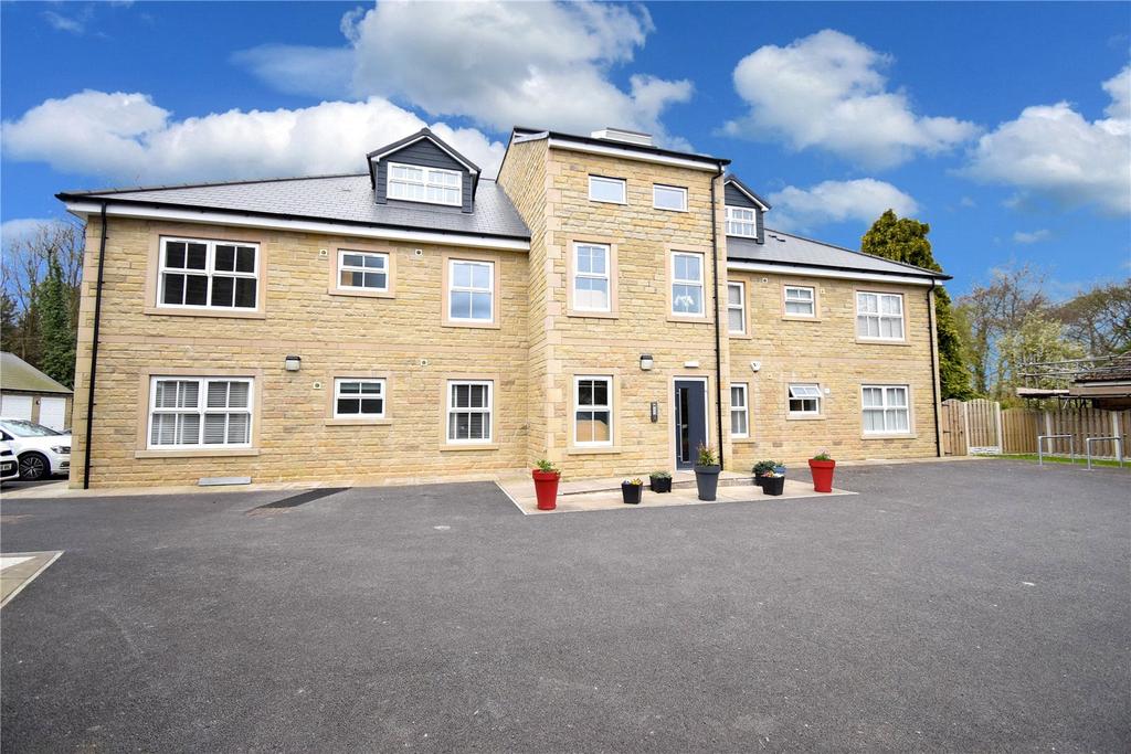 Doncaster Road, Thrybergh, Rotherham... 2 bed apartment for sale £135,000
