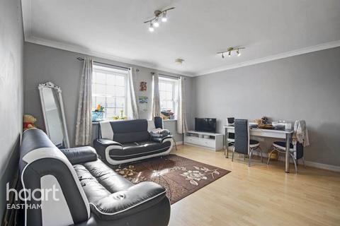 2 bedroom flat for sale, Queensberry Place, London