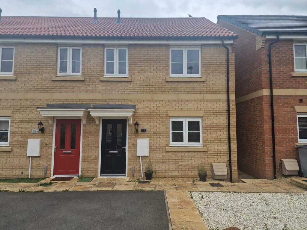 Hetterley Drive, Barleythorpe 3 bed end of terrace house for sale £