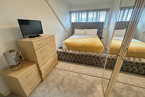 2 bedroom flat to rent, Burlington House, 2 Park Lodge Avenue, West Drayton, Greater London, UB7