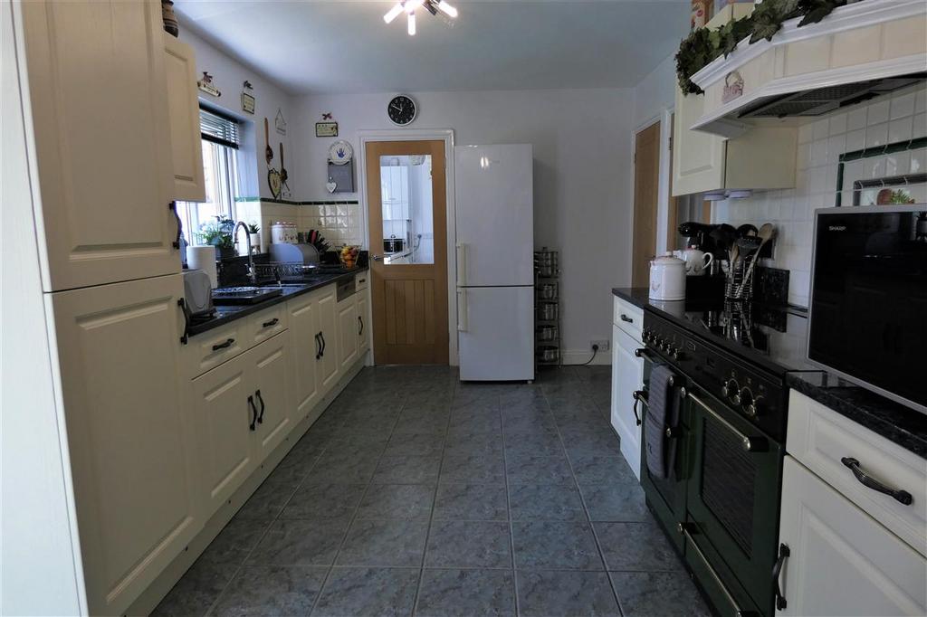 Kitchen / Diner