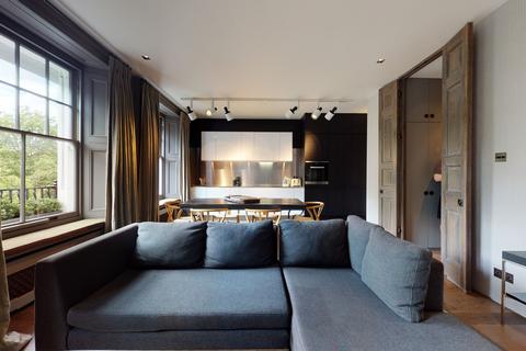 2 bedroom flat to rent, Cadogan Square, London SW1X