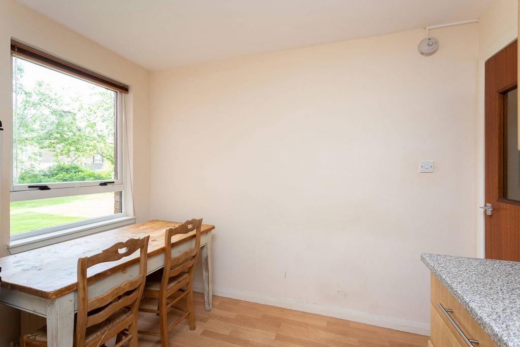 MFL7221552 805.jpg