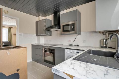 2 bedroom terraced house for sale - Eaglesthorpe, Peterborough, Cambridgeshire, PE1 3RS