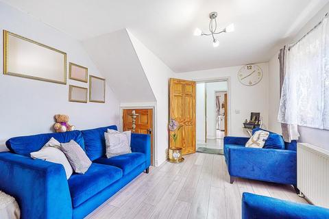 2 bedroom end of terrace house for sale, Sunbury-On-Thames,  Surrey,  TW16