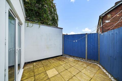 2 bedroom end of terrace house for sale, Sunbury-On-Thames,  Surrey,  TW16