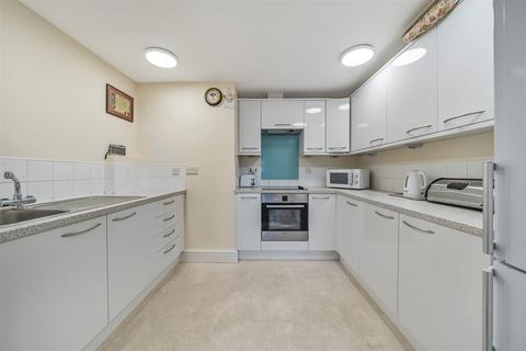 2 bedroom retirement property for sale - Victoria Drive, Bognor Regis, PO21