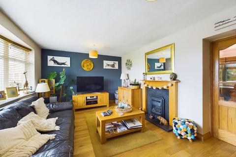 6 Abthorpe Avenue, Northampton, NN2 8NS