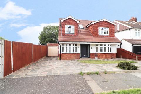 4 bedroom detached house for sale, Langley Gardens, Petts Wood