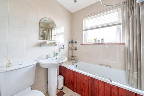 19 Farnham Road, Slough, SL1 3TJ