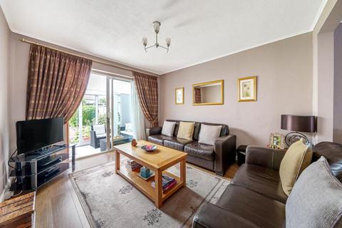 19 Farnham Road, Slough, SL1 3TJ