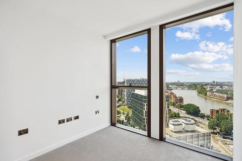 3 bedroom apartment to rent, Carnation Way, London, SW8