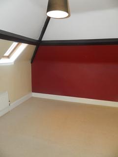 Flat B, 16 Glen Road, Bournemouth, BH5 1HR