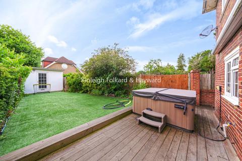 5 Reynard Close, Bromley, BR1 2AB