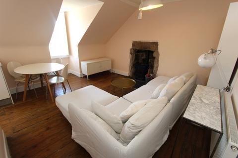 1 bedroom flat to rent, York Place, New Town, Edinburgh, EH1