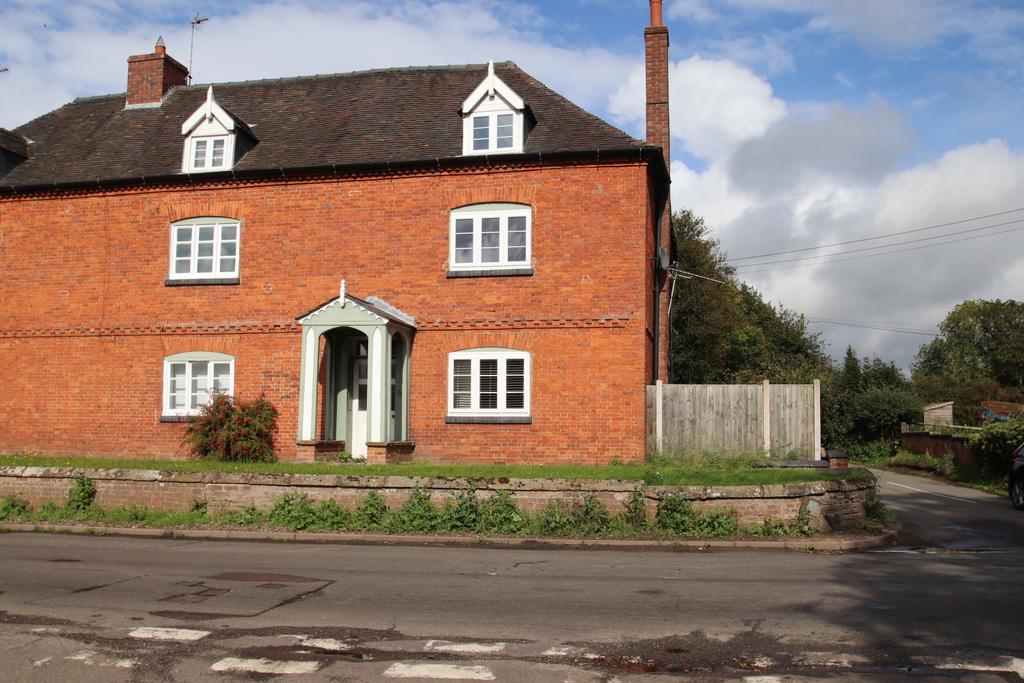 Sugnall, Eccleshall 4 bed end of terrace house to rent £995 pcm (£230 pw)