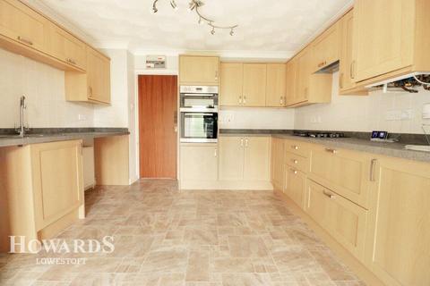 4 bedroom detached house for sale - Robertsbridge Walk, Carlton Colville