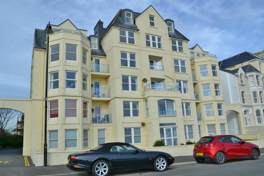3A, St Mary Bay Apartments, Port St Mary 2 bed apartment £1,400 pcm