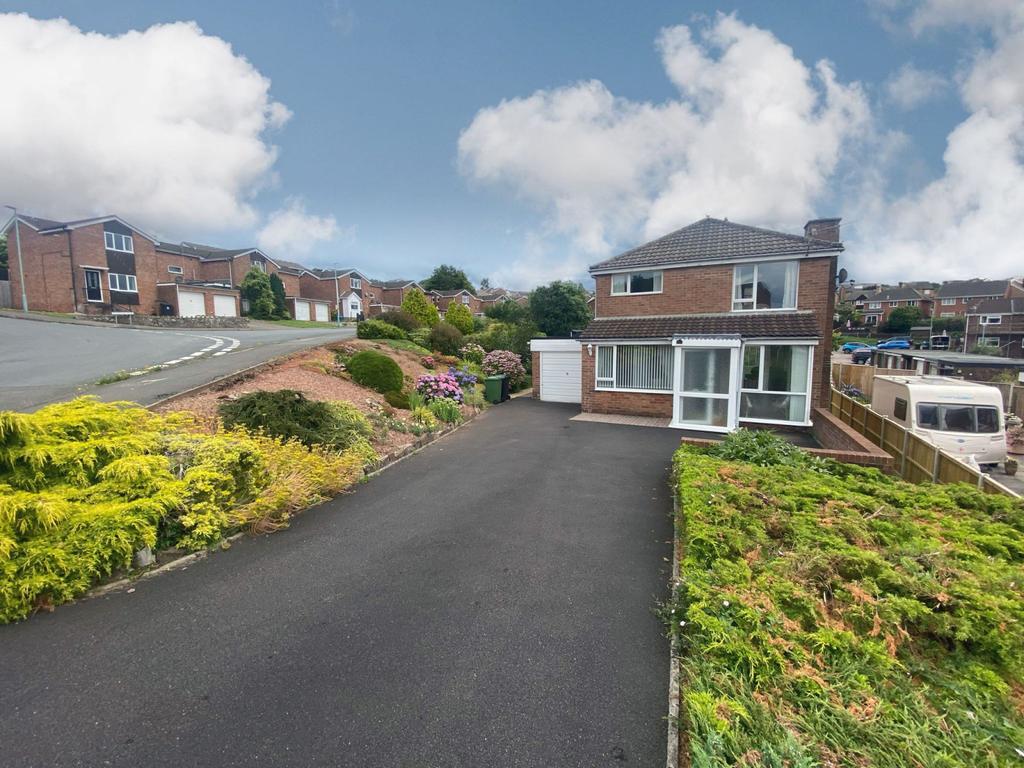 Woodland Rise, GL15 5LJ 3 bed detached house for sale £345,000