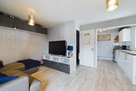2 bedroom apartment for sale - Lyndbourne Court, Benfleet