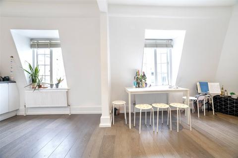 3 bedroom apartment to rent, Wardour Street, London, W1F