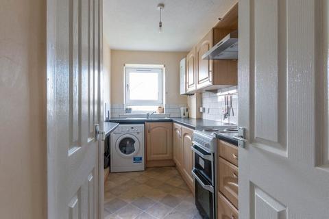 undefined, 1467L West Pilton Grove, Edinburgh, EH4 4EP