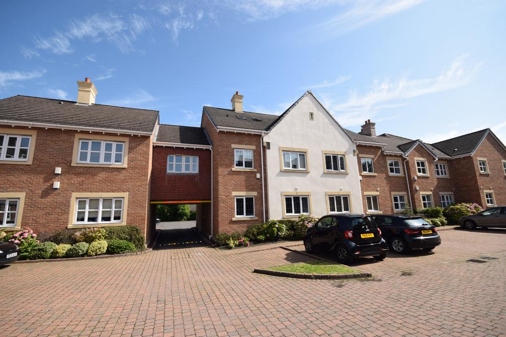 Clifton Gate, Lytham 2 bed apartment for sale £209,950