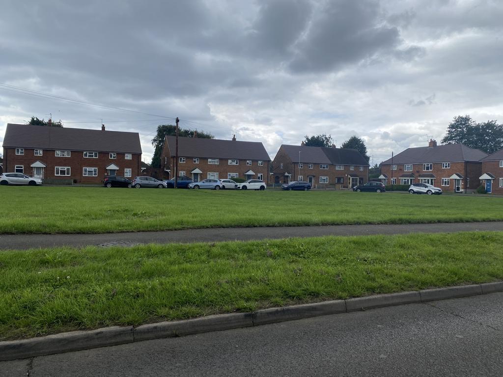 Kelvin Road, Bloxwich, Walsall WS2 2 bed flat for sale £110,000
