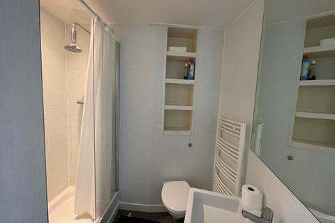 Studio to rent, ROTUNDA STUDIO