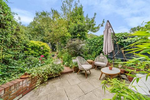 99 Downderry Road, Bromley, BR1 5QE