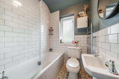 99 Downderry Road, Bromley, BR1 5QE
