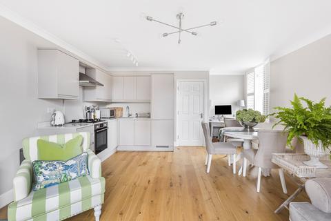 Flat 1, 7a Chequer Street, St Albans, AL1 3YJ