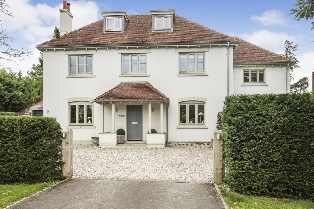 New Road, Alderminster, StratforduponAvon, Warwickshire. 5 bed