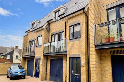 6 Barton Mews, Whitstable, CT5 1FS