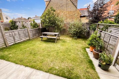 6 Barton Mews, Whitstable, CT5 1FS