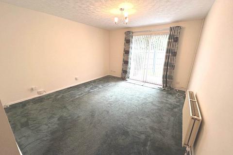 2 bedroom house to rent, Chamberlain Close, West Thamesmead, SE28 0EL