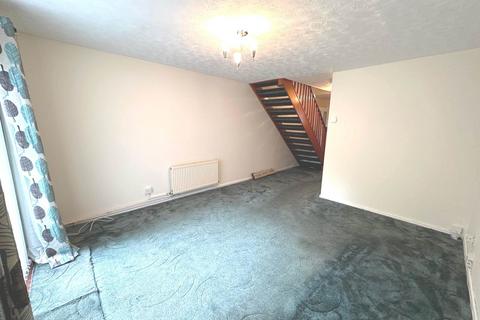 2 bedroom house to rent, Chamberlain Close, West Thamesmead, SE28 0EL