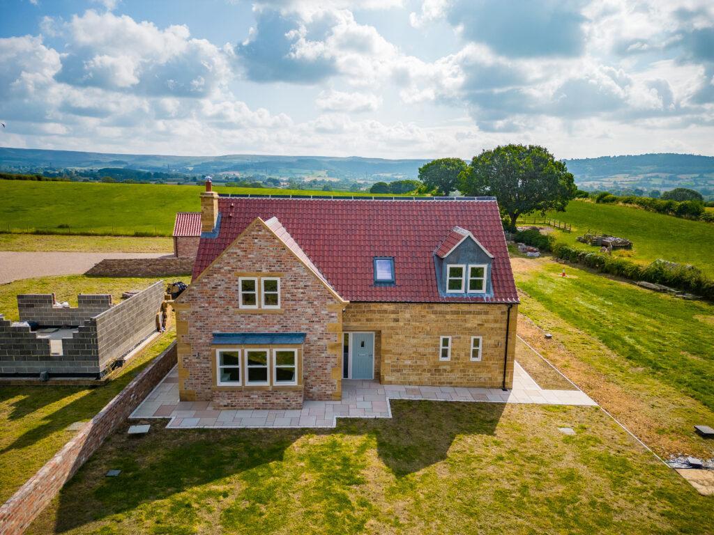 2 Bedlam Hill Close, Borrowby, Thirsk 4 bed detached house for sale £