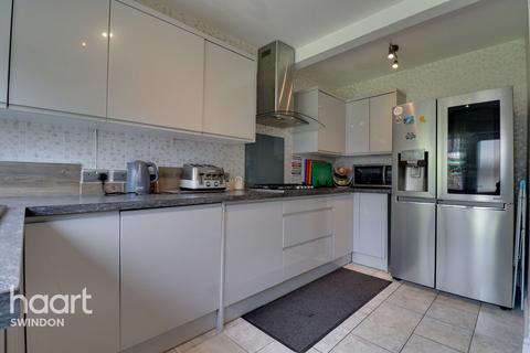 3 Beauchamp Close, Swindon, SN25 3DT