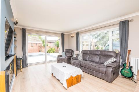 11 Kingsteignton, Shoeburyness, Southend-on-sea, SS3 8AY