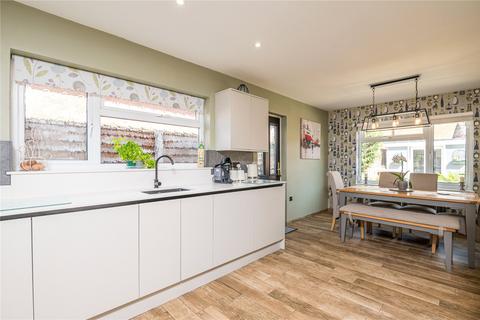 11 Kingsteignton, Shoeburyness, Southend-on-sea, SS3 8AY