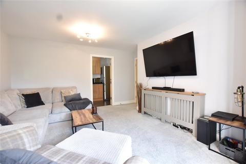 48 Baldwins Close, Royton, Oldham, OL2 5FG