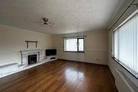 3 bedroom detached house to rent, Y Llwyn, Coedcae, Llanelli