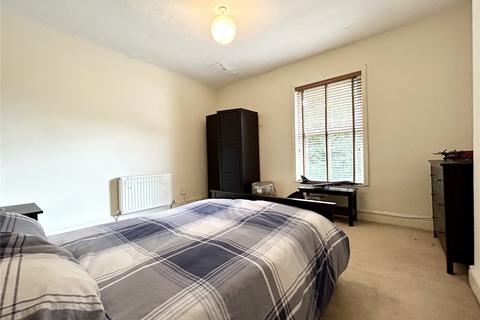 3 Sutherland Street, Ashton-under-lyne, OL6 6RR